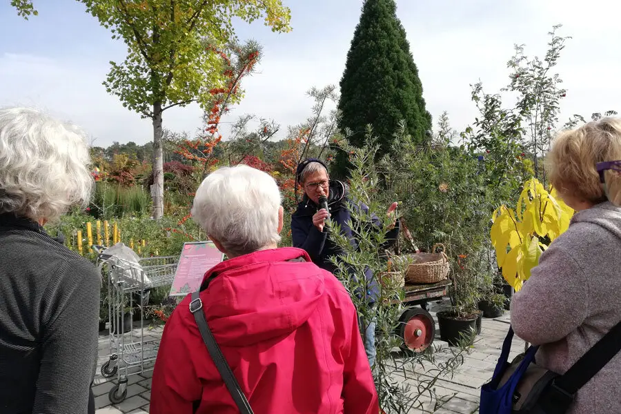 Vortrag Wildobst Eröffnung-erlebnisgarten-naturgarten-baumschule-gruenes-zentrum-krottenbach